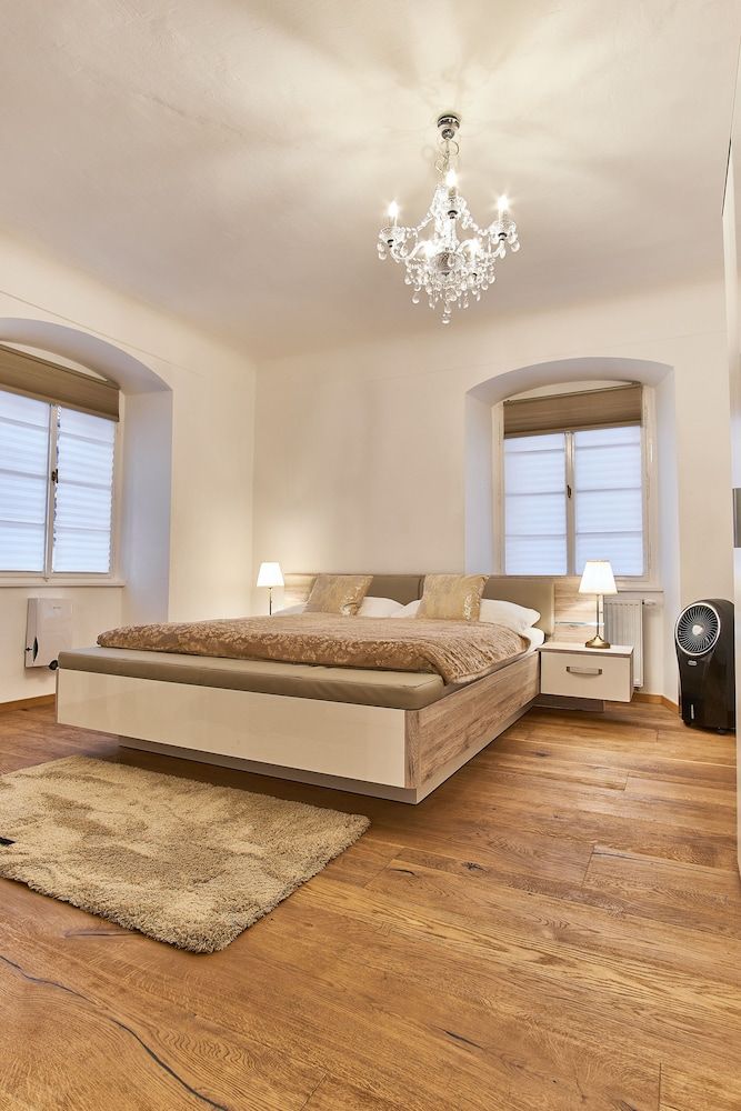 Charles Bridge Royal Apartment Apartment, 2 Bedrooms 6