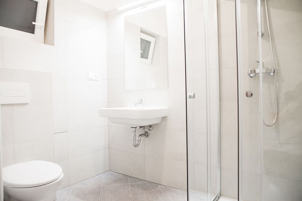 Honest SMICHOV Comfort Studio 9