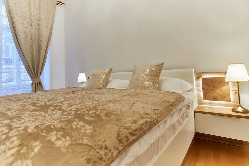 undefined Wenceslas Square Royal Apartment 4