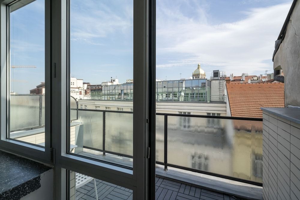 Premier Apartment Wenceslas Square II. City Apartment, Multiple Beds, Accessible, City View 13