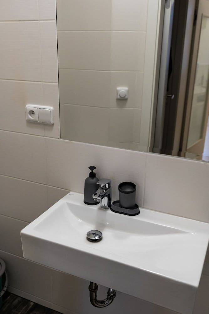 Studio near Congress Centre II. Romantic Studio, Multiple Beds, Kitchenette, Courtyard Area 9