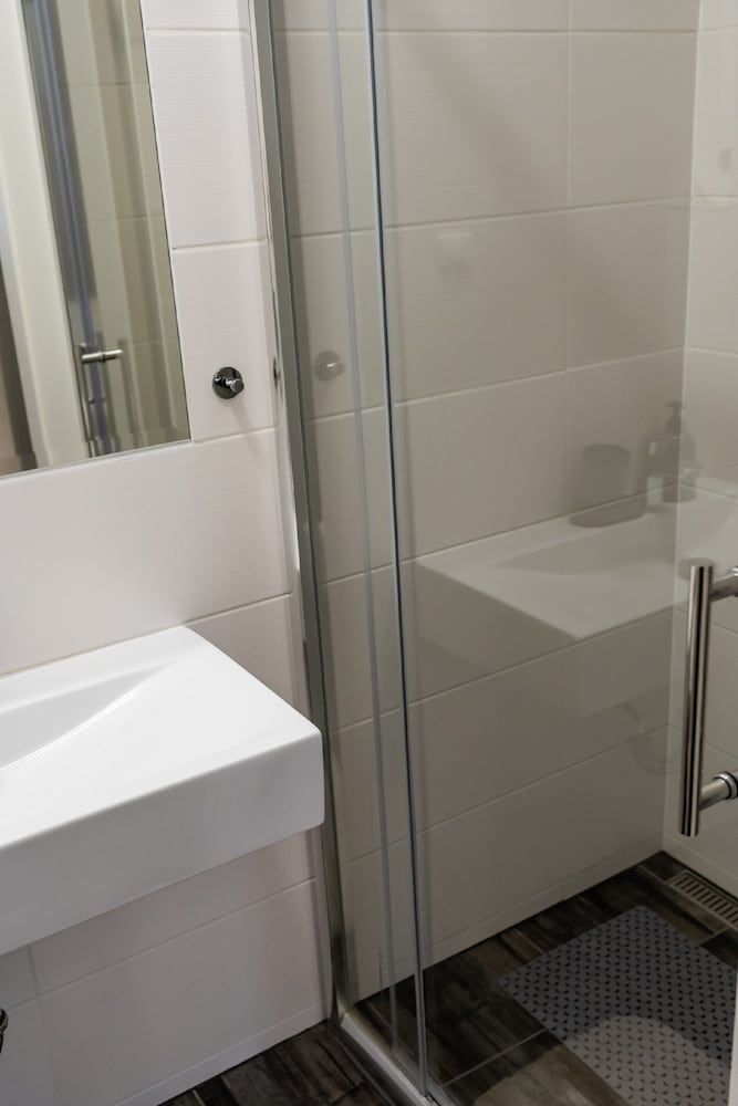 Studio near Congress Centre II. Romantic Studio, Multiple Beds, Kitchenette, Courtyard Area 10