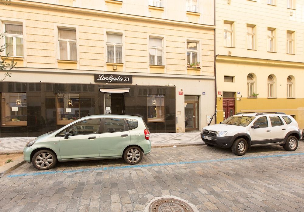 undefined Premier Apartment near Museum 2