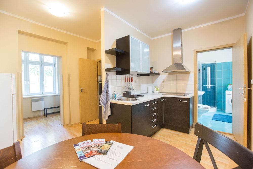 undefined Premier Apartment near Museum 8