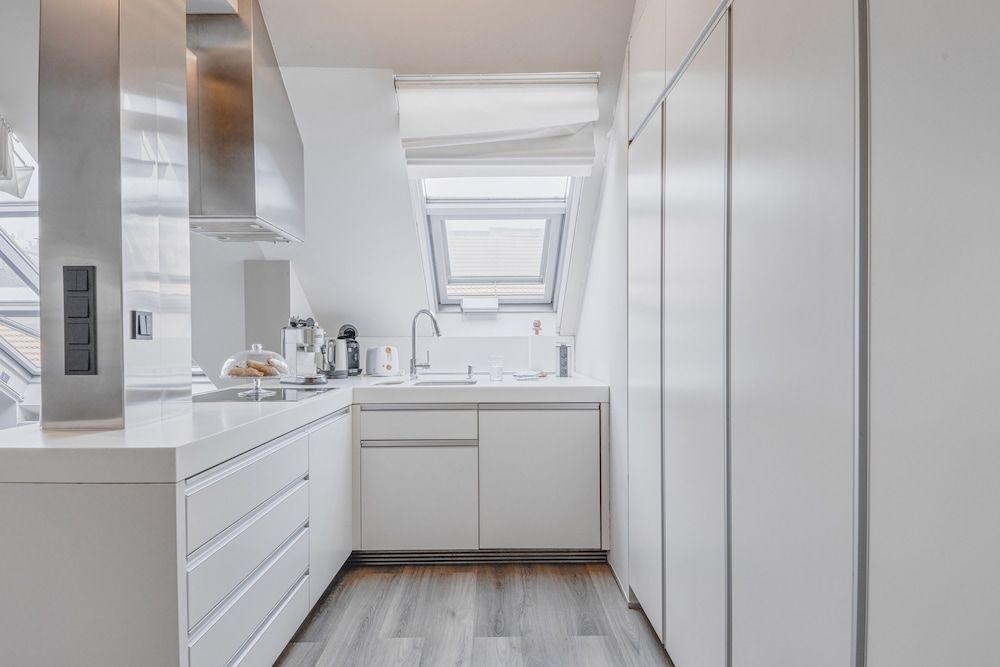 undefined Luxury Apartment in Centre 3