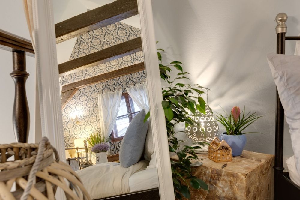 Incredible 2Br Loft in Heart of Prague Apartment, City View 2