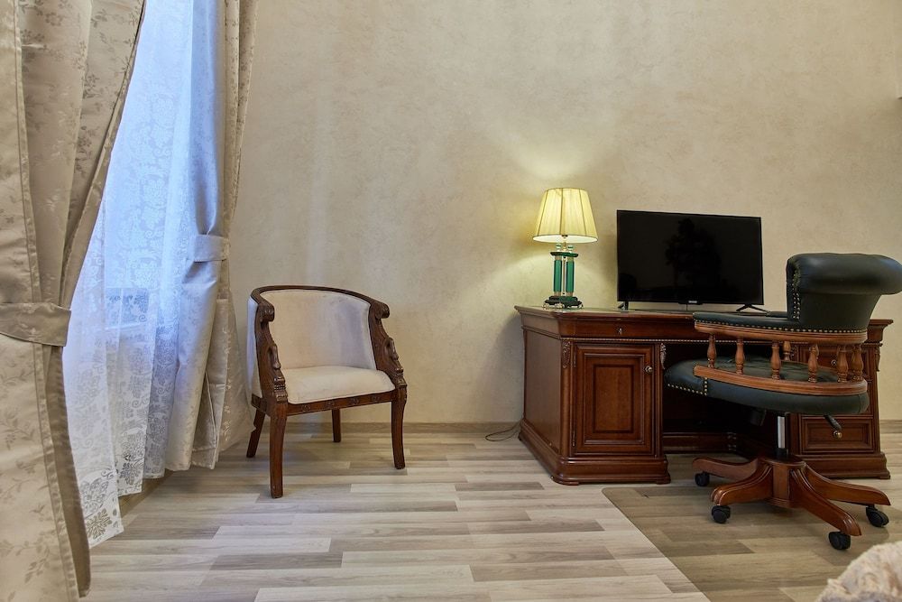 Presidential Apartment In The  Old Town Square Presidential Apartment 14