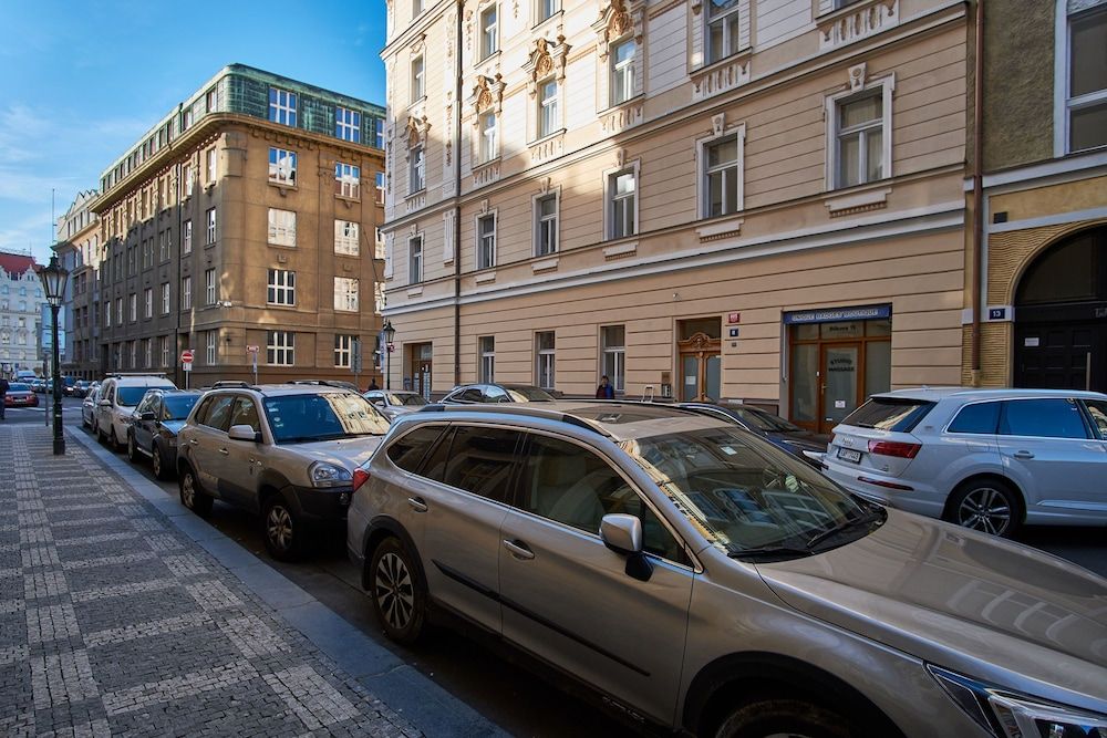 undefined Presidential Apartment In The  Old Town Square 3