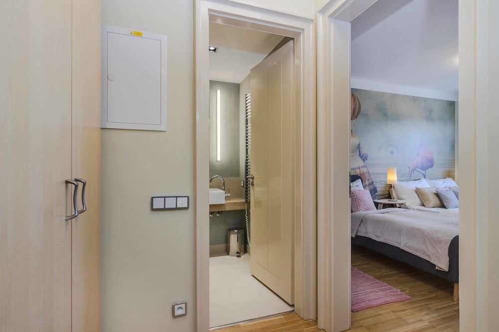 Luxury Center APT by Michal&Friends Deluxe Apartment, Garden View 14