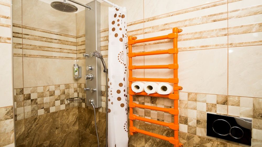 METRO Apartment Design Triple Room 7