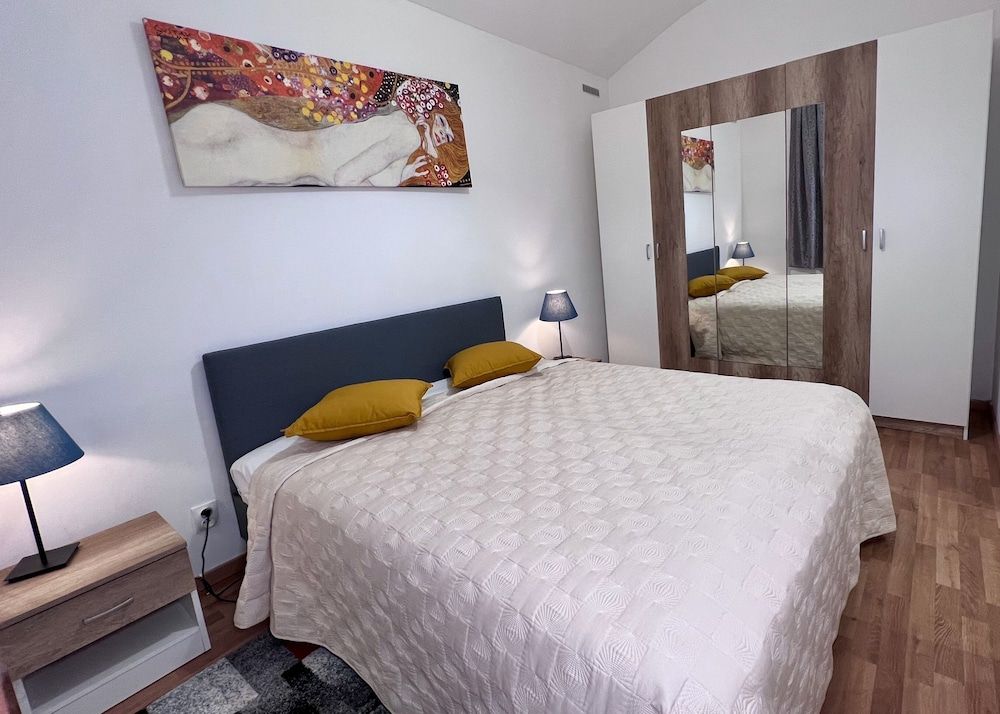 undefined Ground Floor Apartment 5