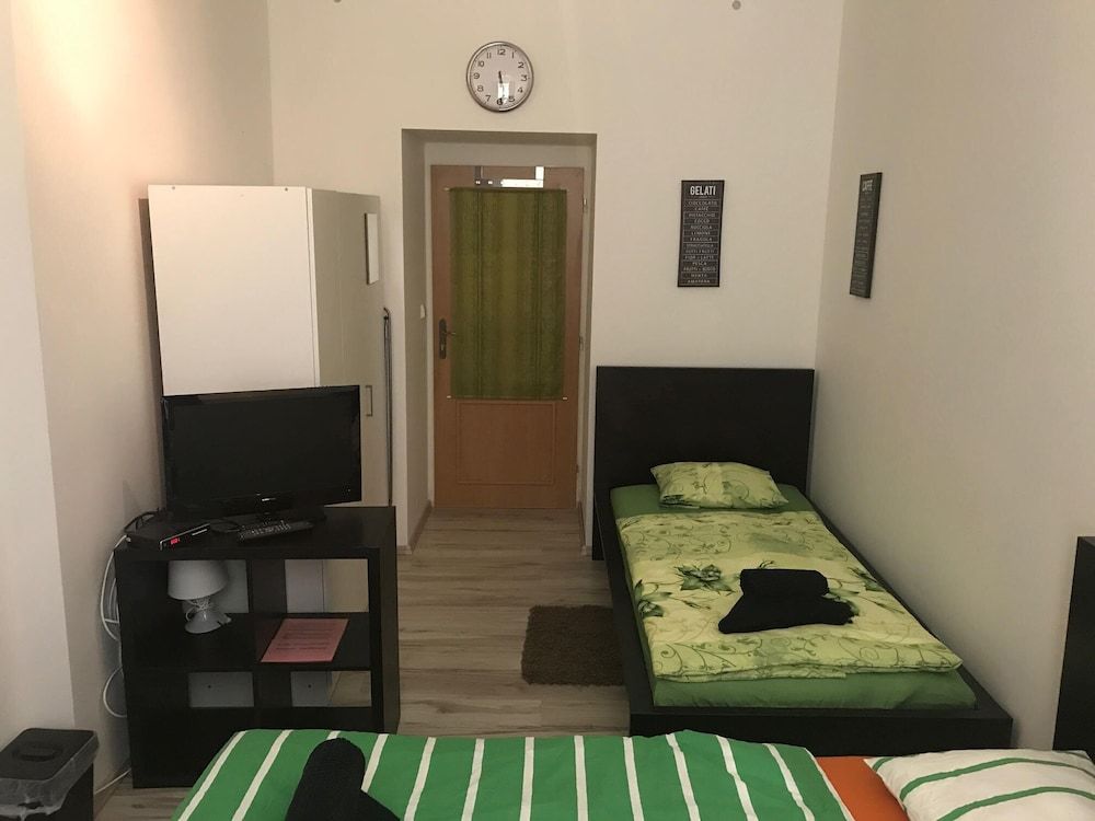 undefined Party Bunker Apartment 8