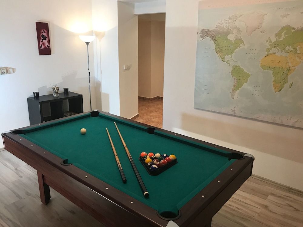 undefined Party Bunker Apartment 4