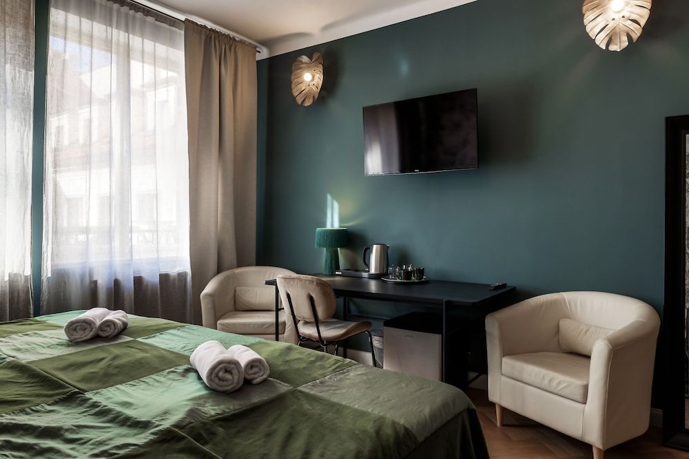 Louren - The Bridge Inn Standard Triple Room 7