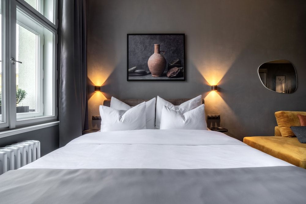 The Viaduct Suites & More