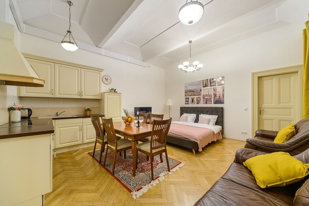 undefined 3-bedrooms apartment in center of Prague