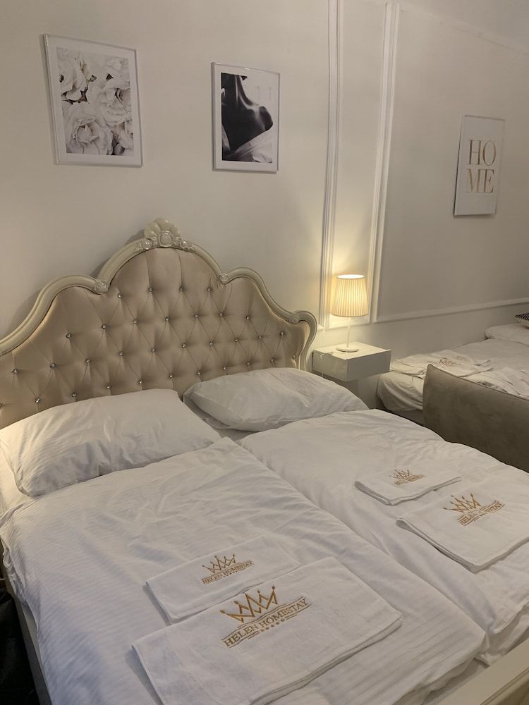 undefined Helen Homestay Vyšehrad 9