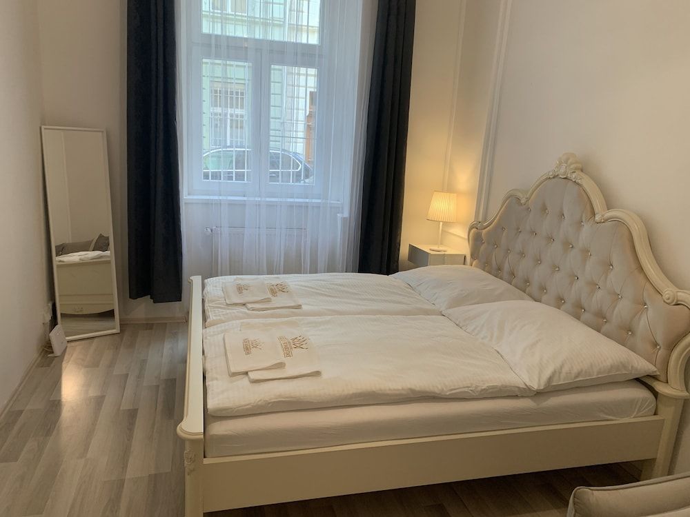 undefined Helen Homestay Vyšehrad 5