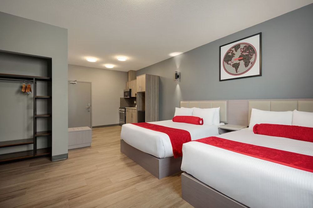 Suite, 2 Queen Beds, Non Smoking, Kitchenette