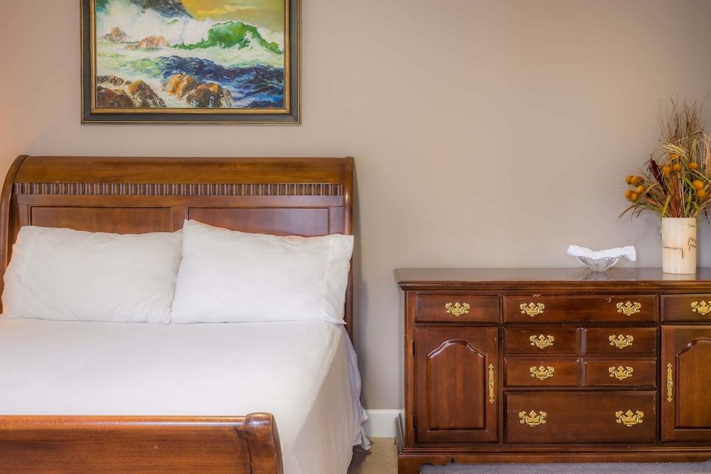 Deluxe Room, 1 Queen Bed