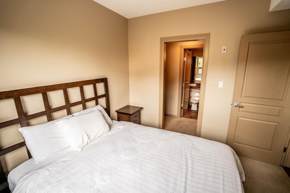 Apartment (2 Bedrooms)