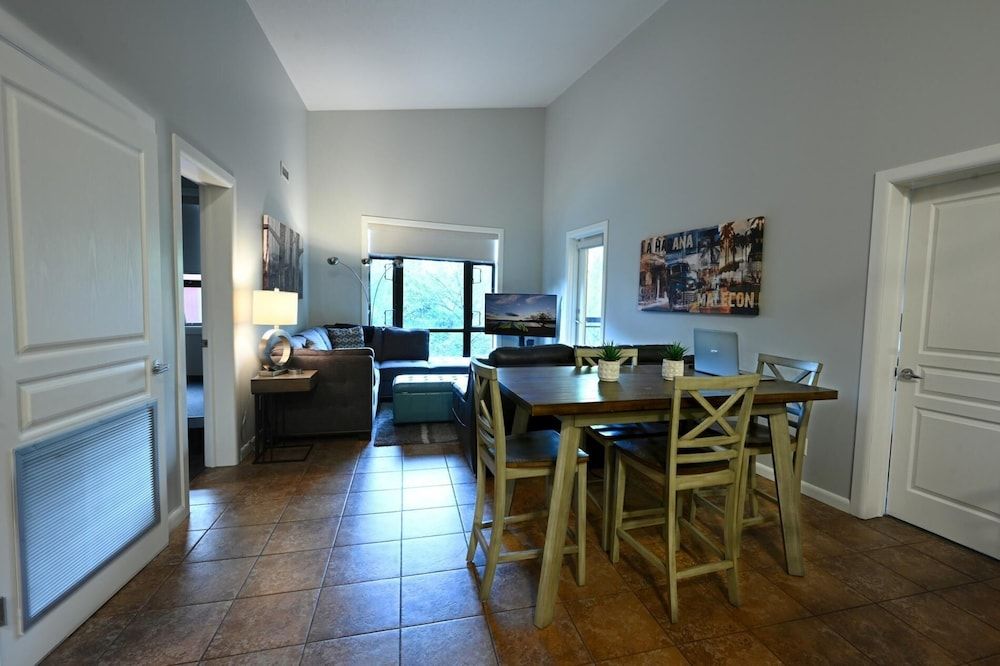 Apartment (3 Bedrooms)