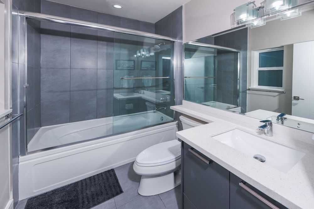 The Chateau Superior Basement Suite, 3 Bedrooms, Non Smoking 6