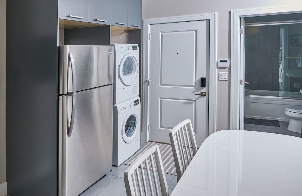 The Chateau Superior Basement Suite, 3 Bedrooms, Non Smoking 7