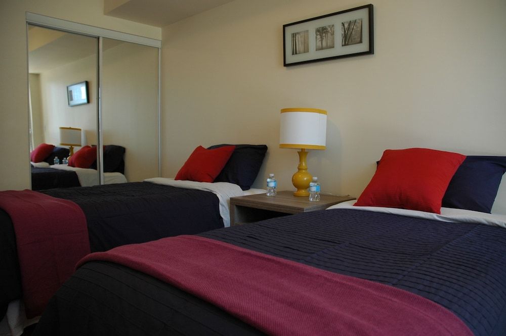 undefined Livingsuites Toronto - 20 Blue Jays Way