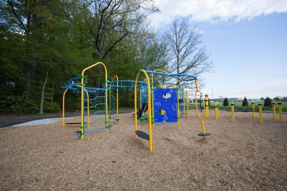 undefined Beautiful Detached 6 Bedroom House 6