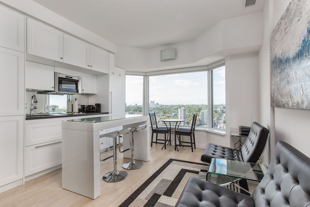 undefined QuickStay - Chic in Yorkville (Yonge & Bloor)