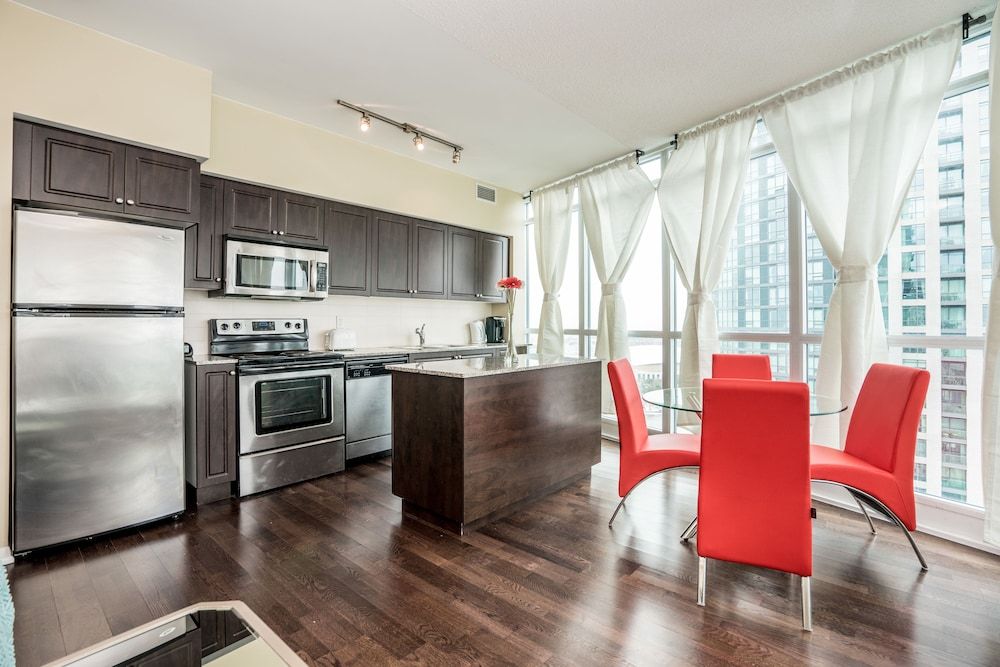 undefined Aaira Suites at Fort York 7