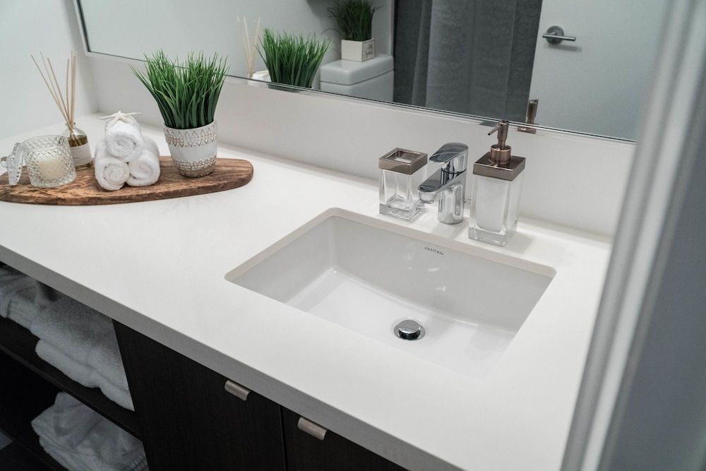 QuickStay Yorkville Condo - Yonge & Bloor Luxury Condo, 1 Queen Bed with Sofa bed, Non Smoking 11