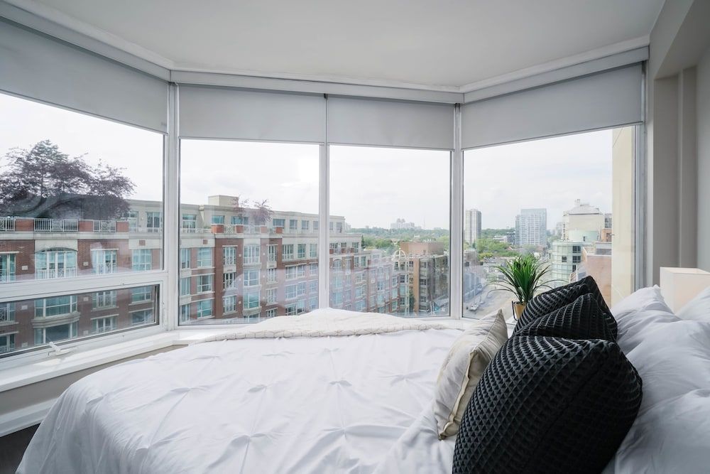 QuickStay Yorkville Condo - Yonge & Bloor Luxury Condo, 1 Queen Bed with Sofa bed, Non Smoking 12
