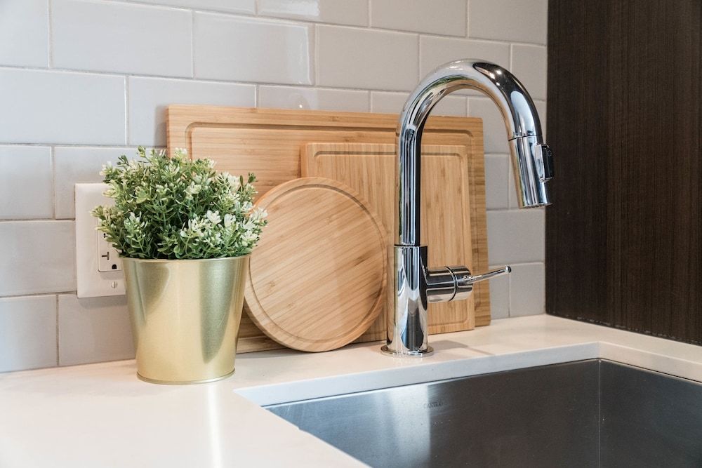 QuickStay Yorkville Condo - Yonge & Bloor Luxury Condo, 1 Queen Bed with Sofa bed, Non Smoking 7