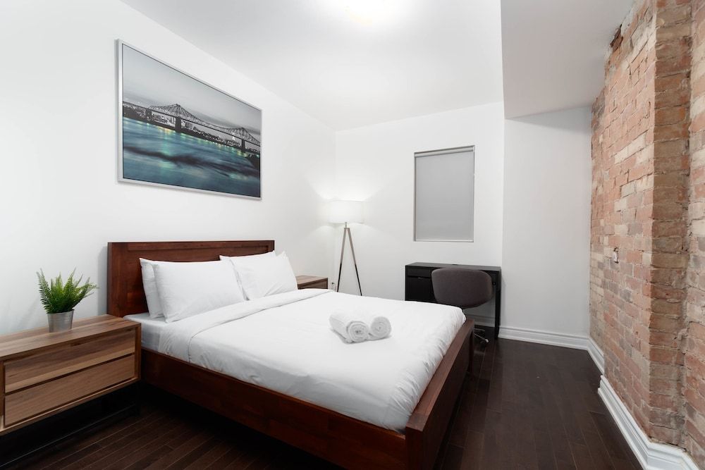 The Jameson Stays Comfort Townhome, Multiple Beds, Non Smoking, Ground Floor 2