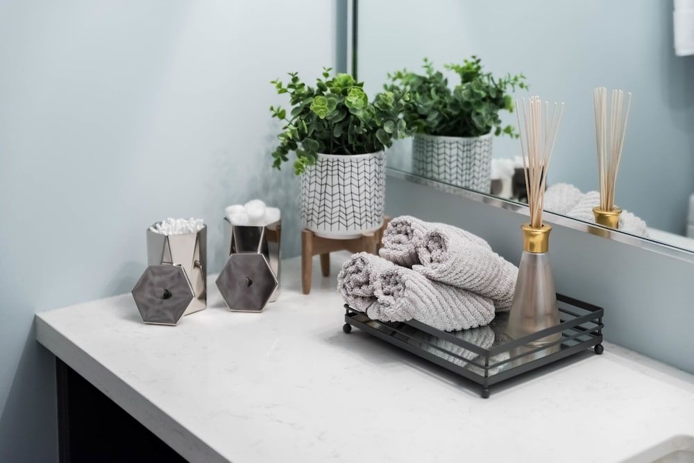 QuickStay Yorkville Paradise - Yonge & Bloor Luxury Condo, 1 Queen Bed with Sofa bed, Non Smoking 30