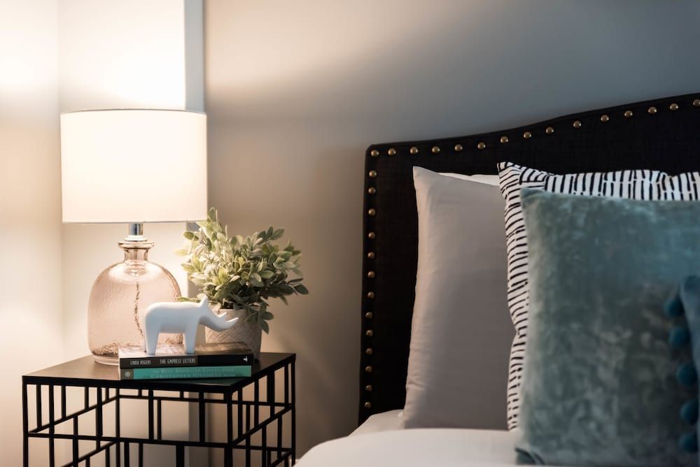 QuickStay Yorkville Paradise - Yonge & Bloor Luxury Condo, 1 Queen Bed with Sofa bed, Non Smoking 2