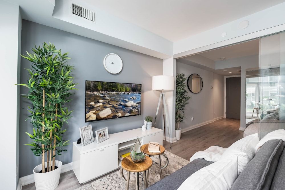 QuickStay Yorkville Paradise - Yonge & Bloor Luxury Condo, 1 Queen Bed with Sofa bed, Non Smoking 13