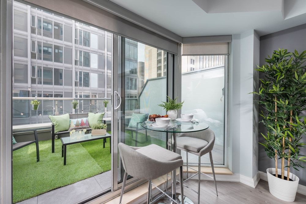QuickStay Yorkville Paradise - Yonge & Bloor Luxury Condo, 1 Queen Bed with Sofa bed, Non Smoking 25