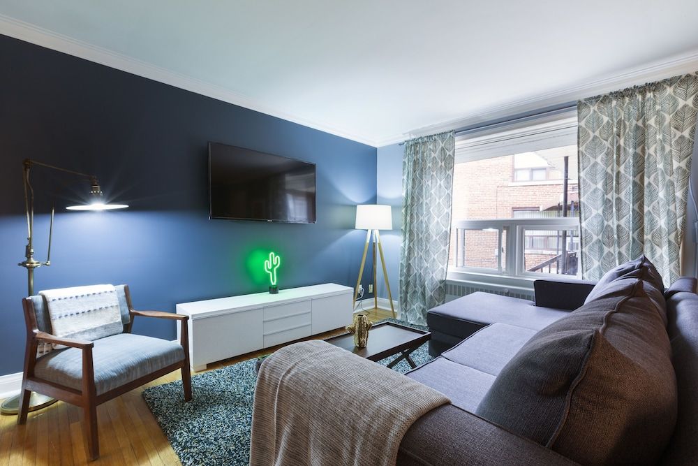 Spacious Apartment in Forest Hill (Free Parking)