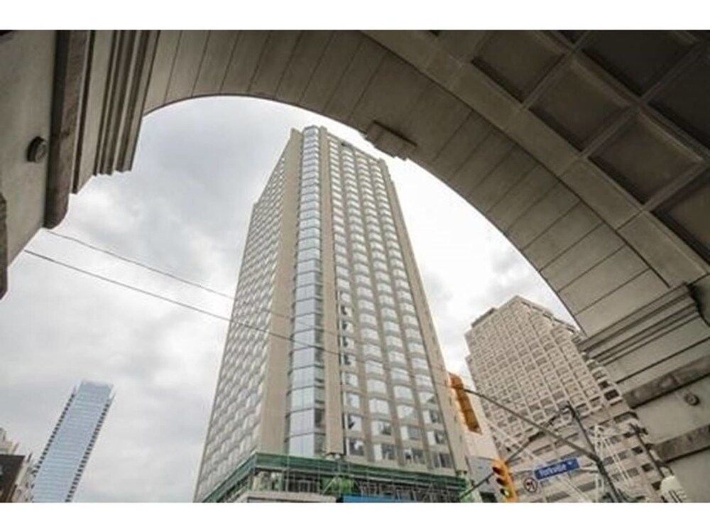 undefined Luxury Yorkville Downtown Condo 10