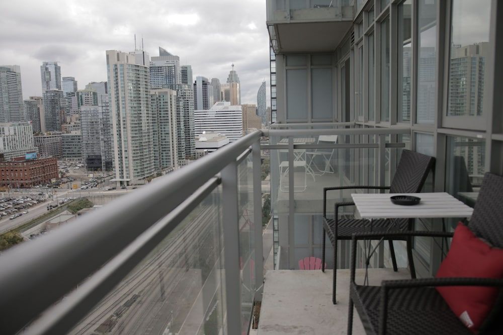 A&A Suites in the heart of Downtown Toronto Deluxe Apartment, City View 27