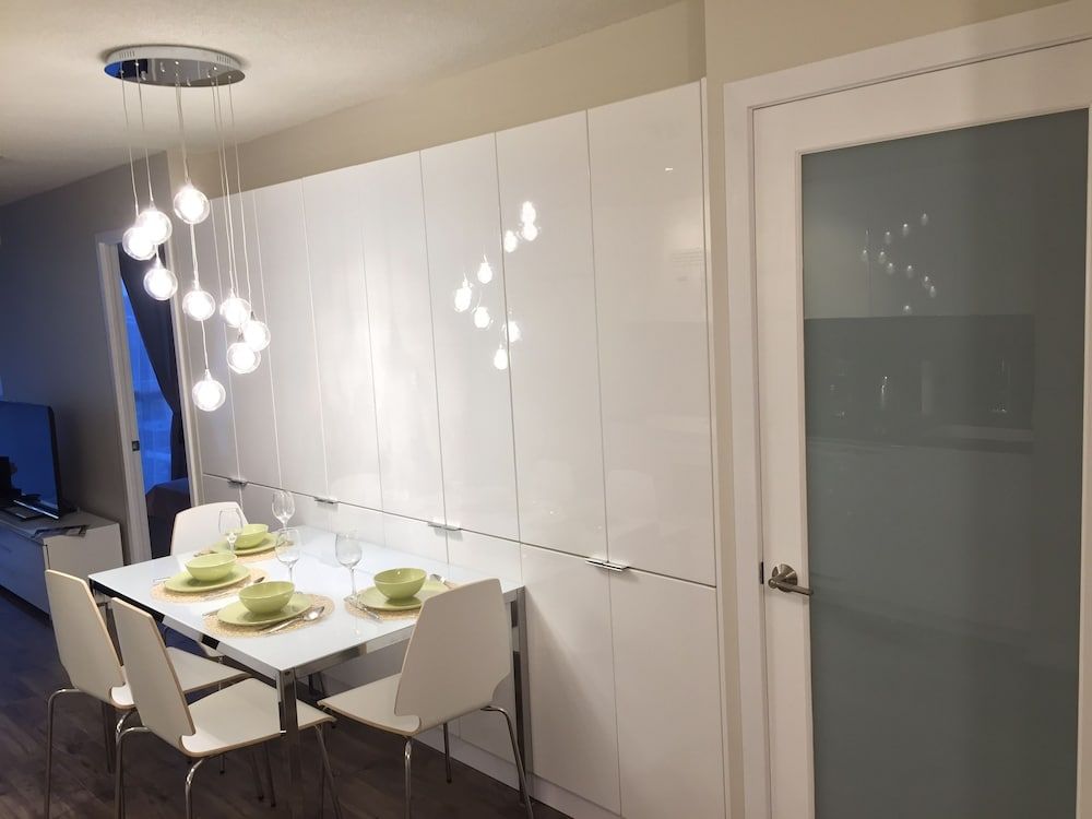 A&A Suites in the heart of Downtown Toronto Deluxe Apartment, City View 19
