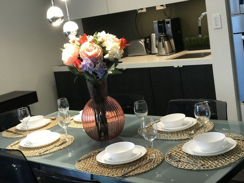 CN Tower View Design apart 3BD-2BA DT City Apartment, Multiple Beds, Non Smoking, City View 16