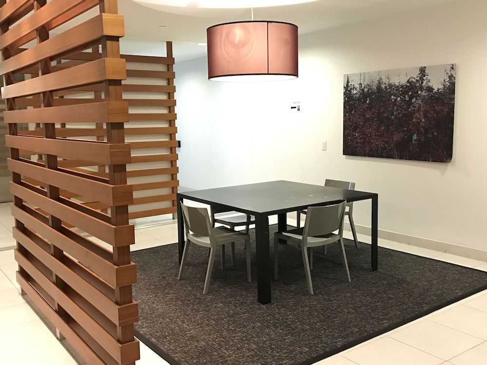CN Tower View Design apart 3BD-2BA DT City Apartment, Multiple Beds, Non Smoking, City View 21