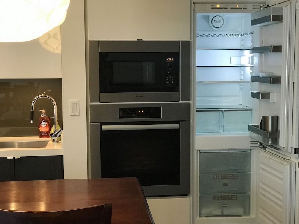 CN Tower View Design apart 3BD-2BA DT City Apartment, Multiple Beds, Non Smoking, City View 20