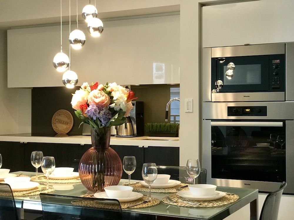 undefined CN Tower View Design apart 3BD-2BA DT