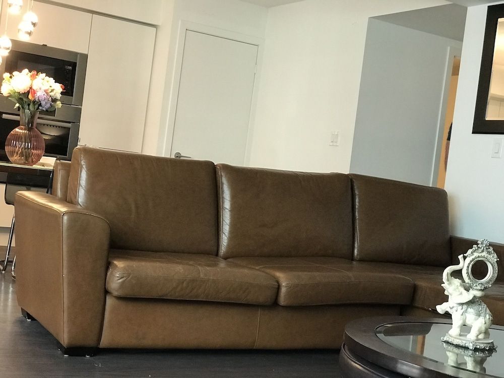 CN Tower View Design apart 3BD-2BA DT City Apartment, Multiple Beds, Non Smoking, City View 29