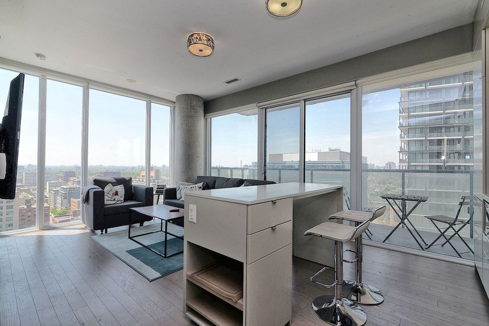 Applewood Suites - Toronto Peter Street City Apartment, Multiple Beds, Non Smoking 11